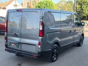 Renault Trafic 2015 photo 3