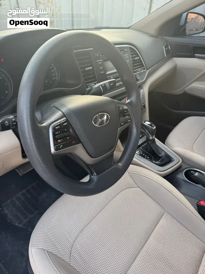 Hyundai Elantra 2018 photo 4