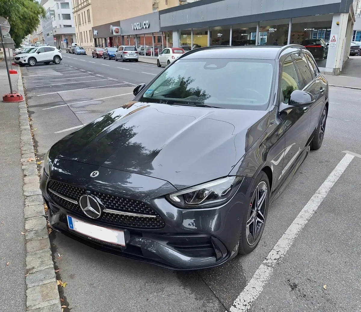 Mercedes-Benz C-Class 2022 photo 2