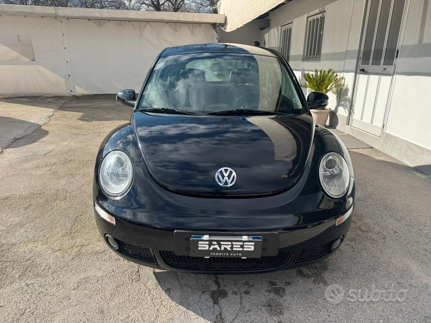 Volkswagen New Beetle 2009 photo 2