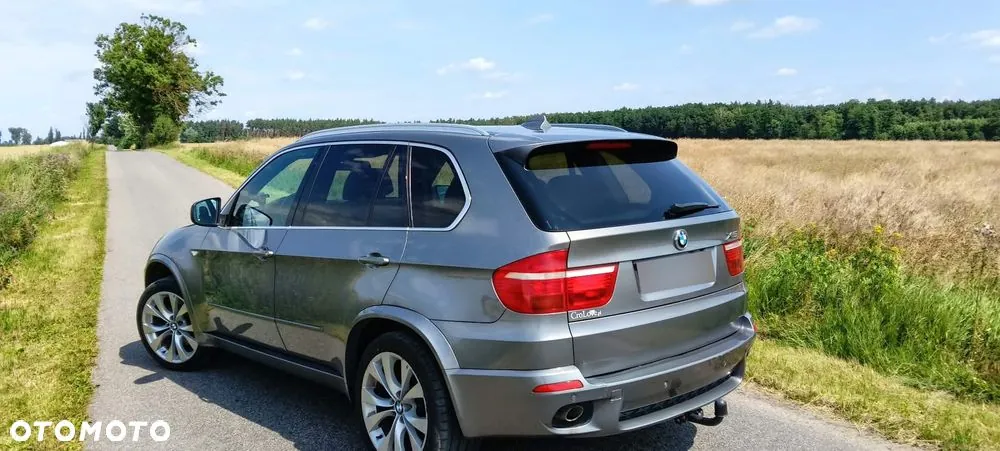 BMW X5 2008 photo 2