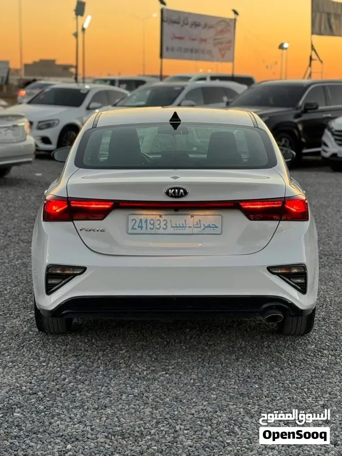 Kia Forte 2021 photo 4