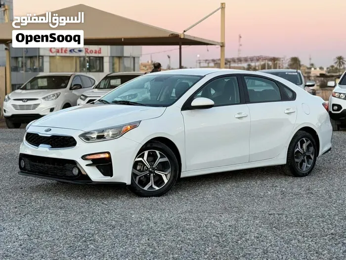 Kia Forte 2021 photo 3