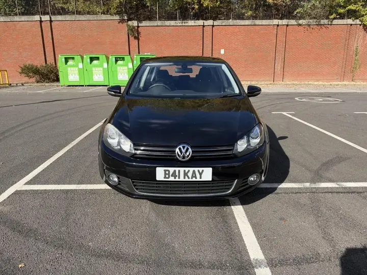 Volkswagen Golf 2012 photo 2