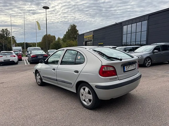 Renault Megane 2002 photo 4