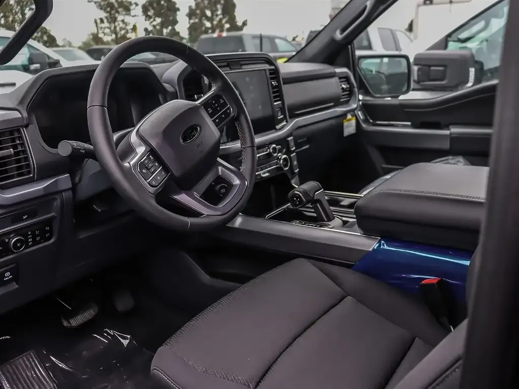 Ford F-150 2026 photo 2