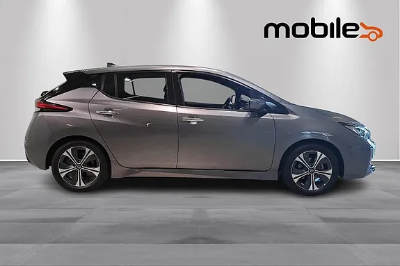 Nissan Leaf 2021 photo 2