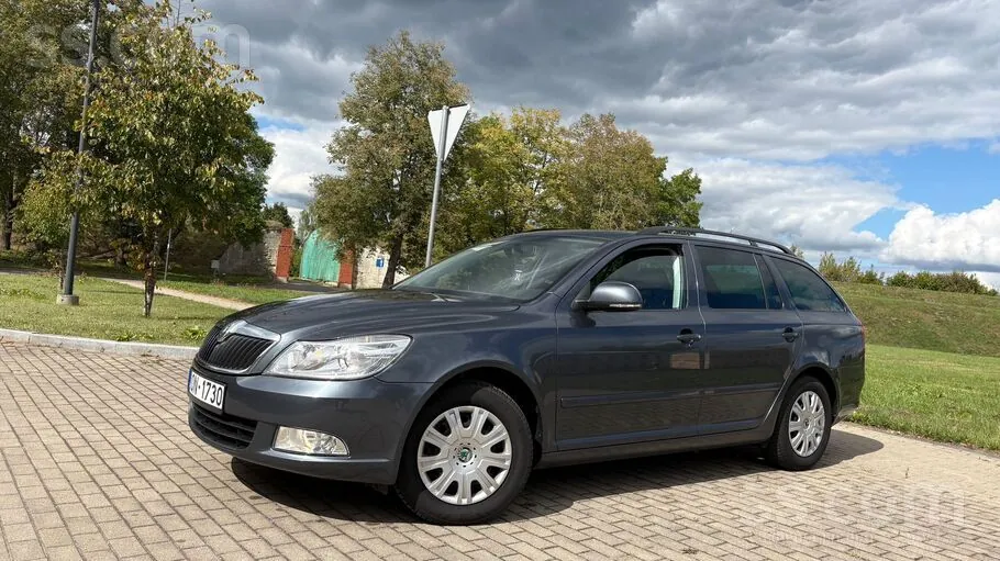 Skoda Octavia 2010 photo 5