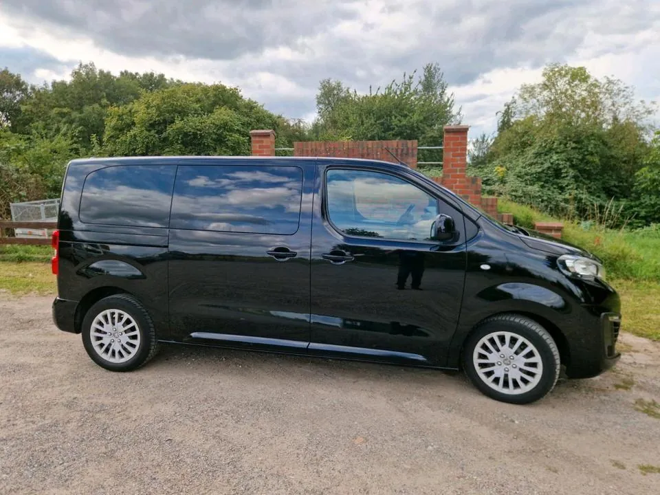 Peugeot Traveller
