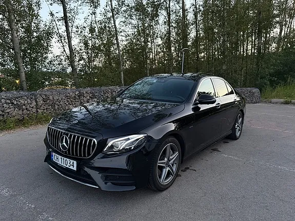 Mercedes-Benz E300 E