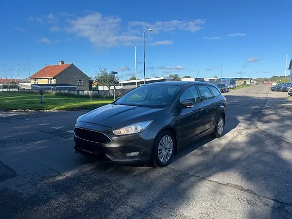 Ford Focus 2015 photo 3