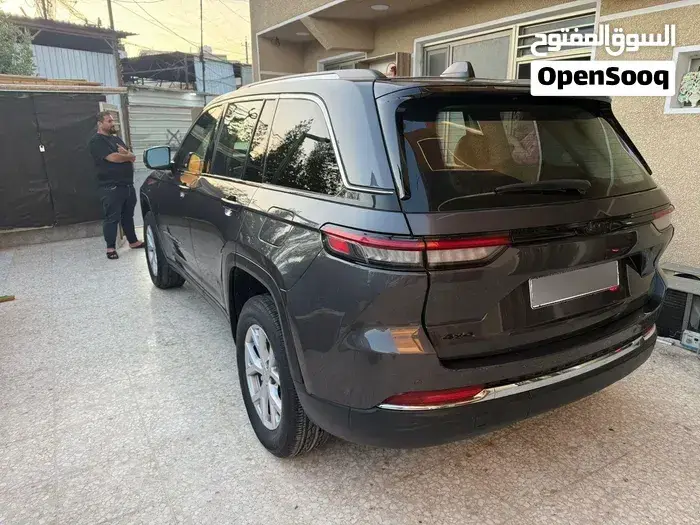 Jeep Cherokee 2022 photo 3