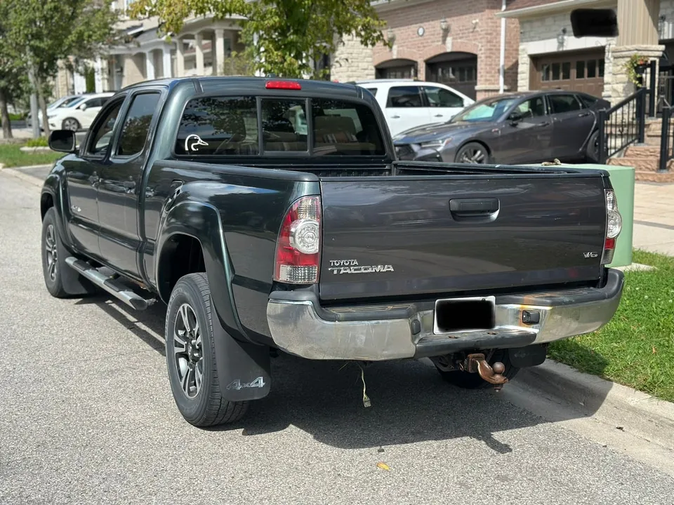 Toyota Tacoma 2010 photo 3