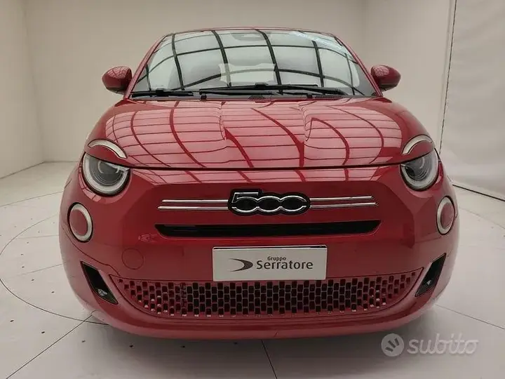 Fiat 500 Hybrid 2025 photo 2
