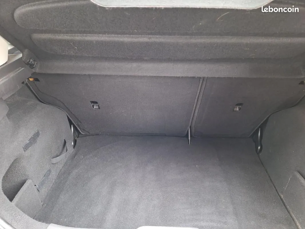 Ford Fiesta 2015 photo 4