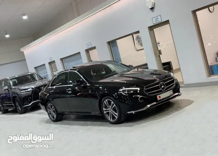 Mercedes-Benz E200