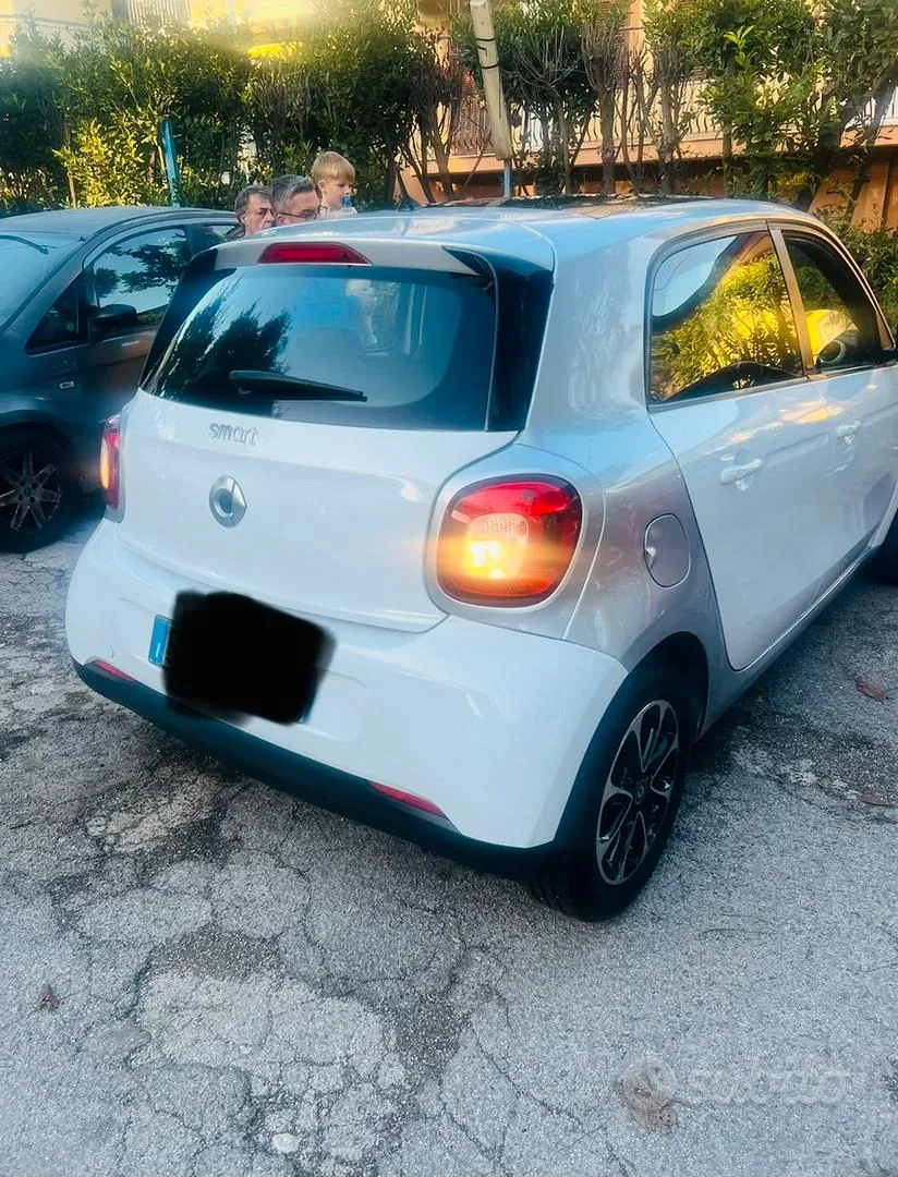 Smart Forfour 2015 photo 2