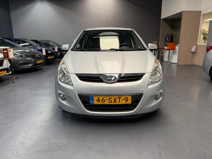 Hyundai I20 2012 photo 2