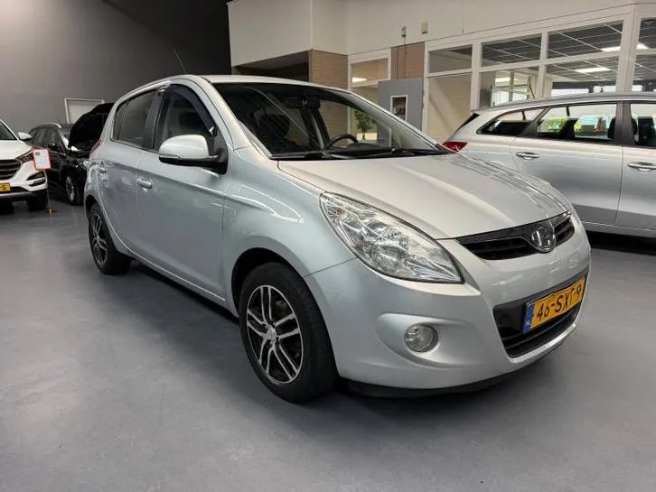 Hyundai I20 2012 photo 3