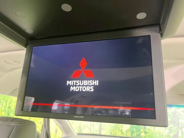 Mitsubishi Delica D:5 2023 photo 3