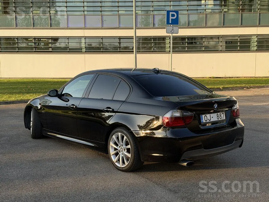 BMW 320 2005 photo 3