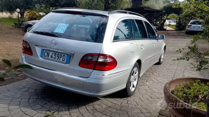 Mercedes-Benz E 220 Cdi 2004 photo 3