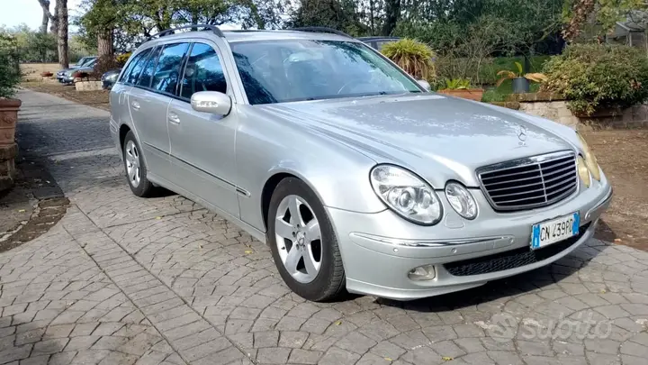 Mercedes-Benz E 220 Cdi
