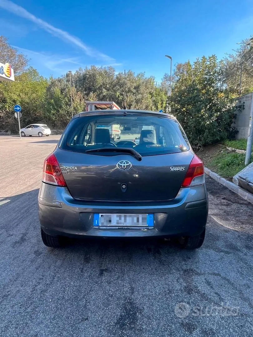 Toyota Yaris 2009 photo 4