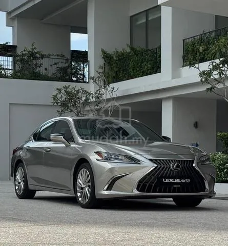 Lexus Es250