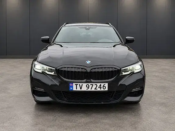 BMW 330E 2021 photo 2