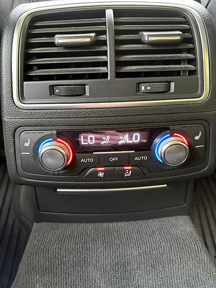 Audi A6 2012 photo 5