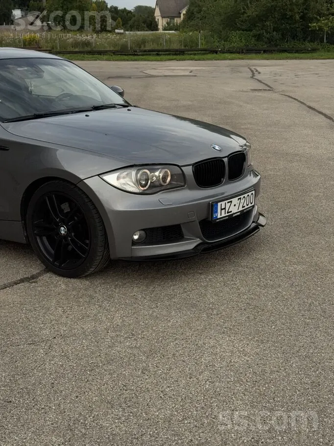 BMW 1 Series 2009 photo 3
