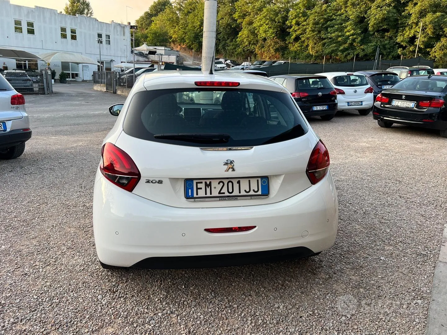 Peugeot 208 2018 photo 5