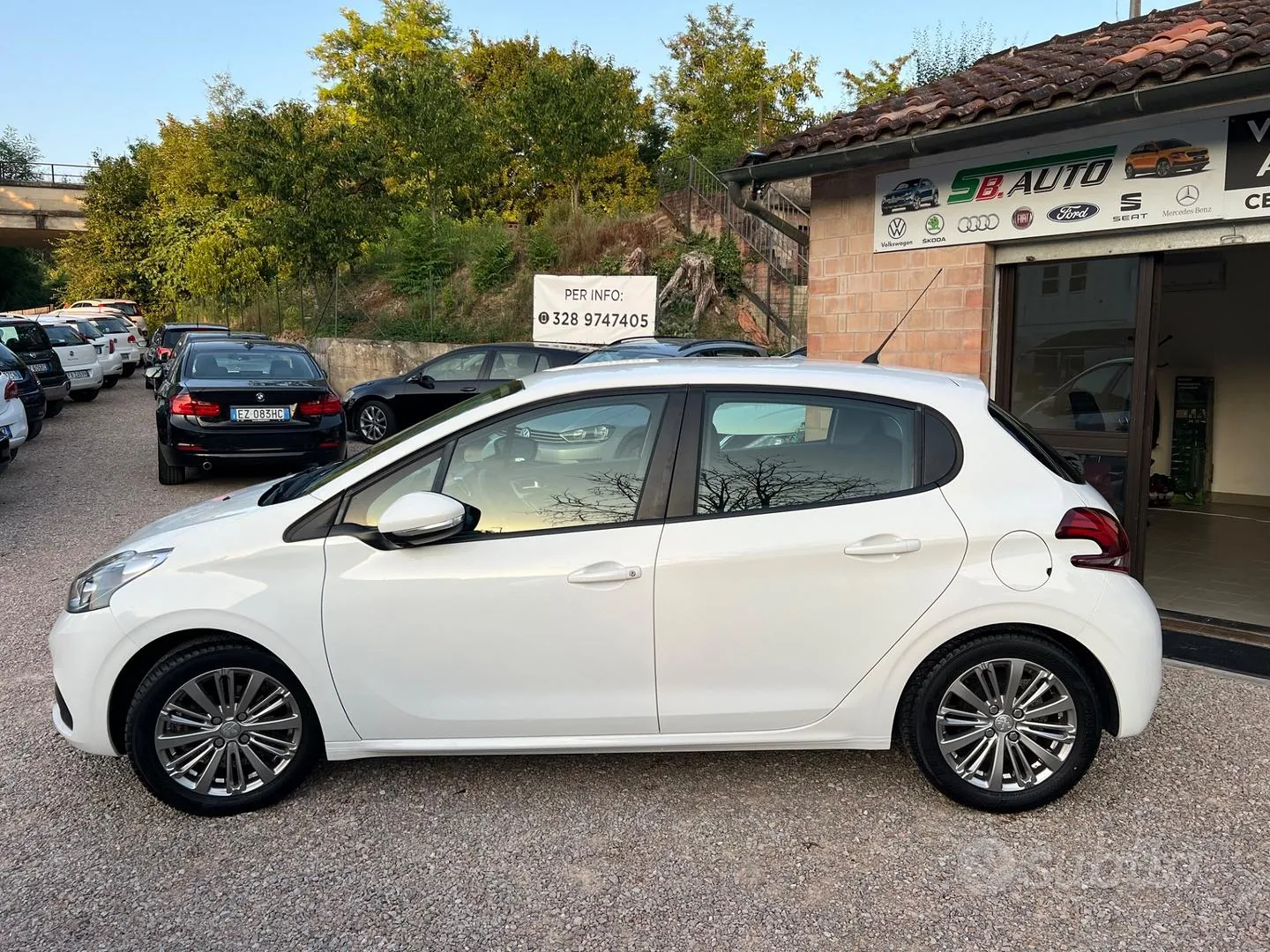 Peugeot 208 2018 photo 2