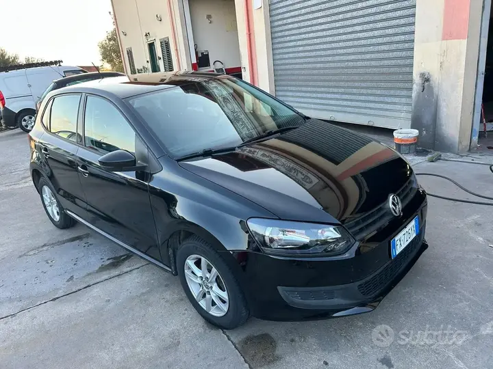 Volkswagen Polo 2013 photo 2