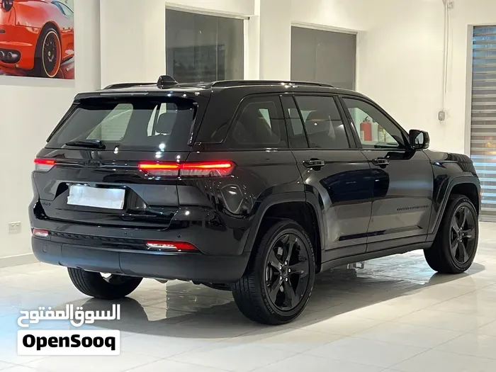 Jeep Grand Cherokee 2023 photo 3