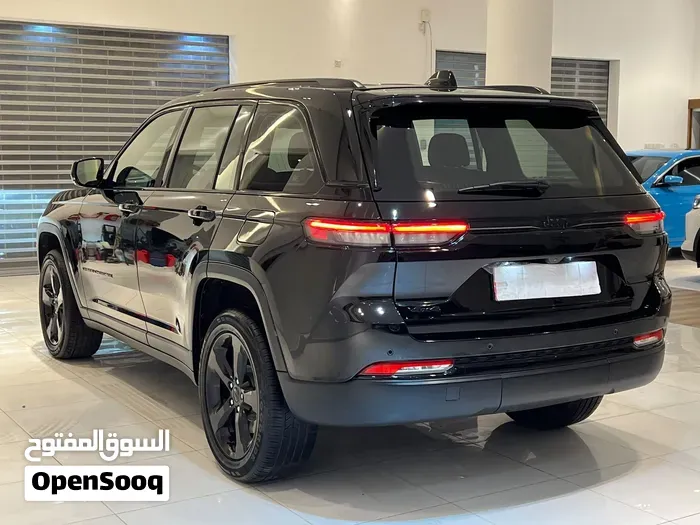 Jeep Grand Cherokee 2023 photo 4
