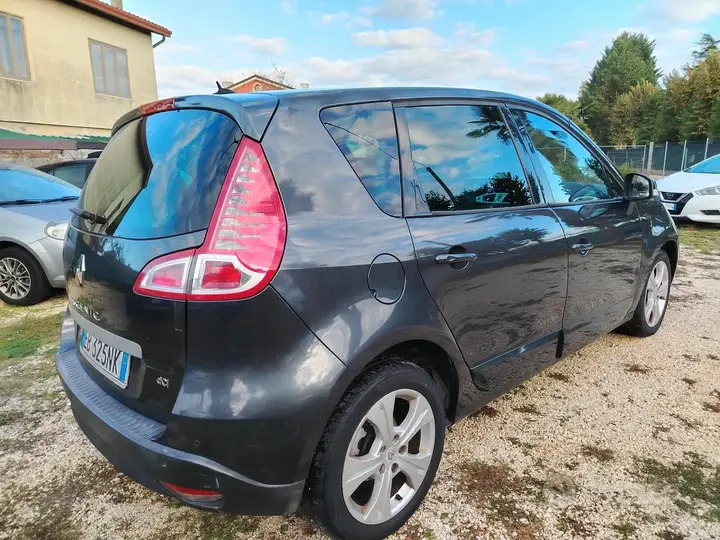 Renault Scenic 2010 photo 5