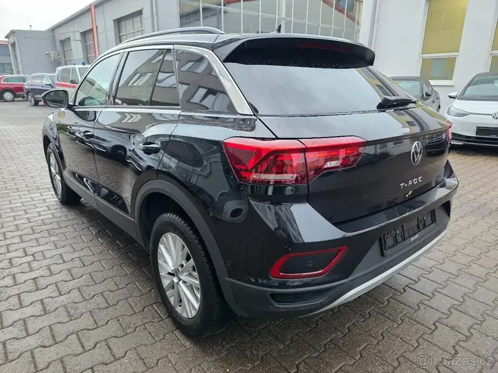 Volkswagen T-Roc 2022 photo 4