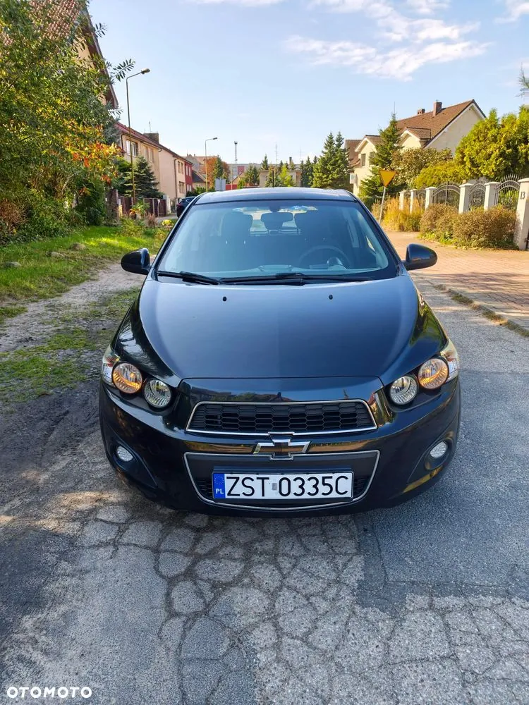 Chevrolet Aveo 2012 photo 2