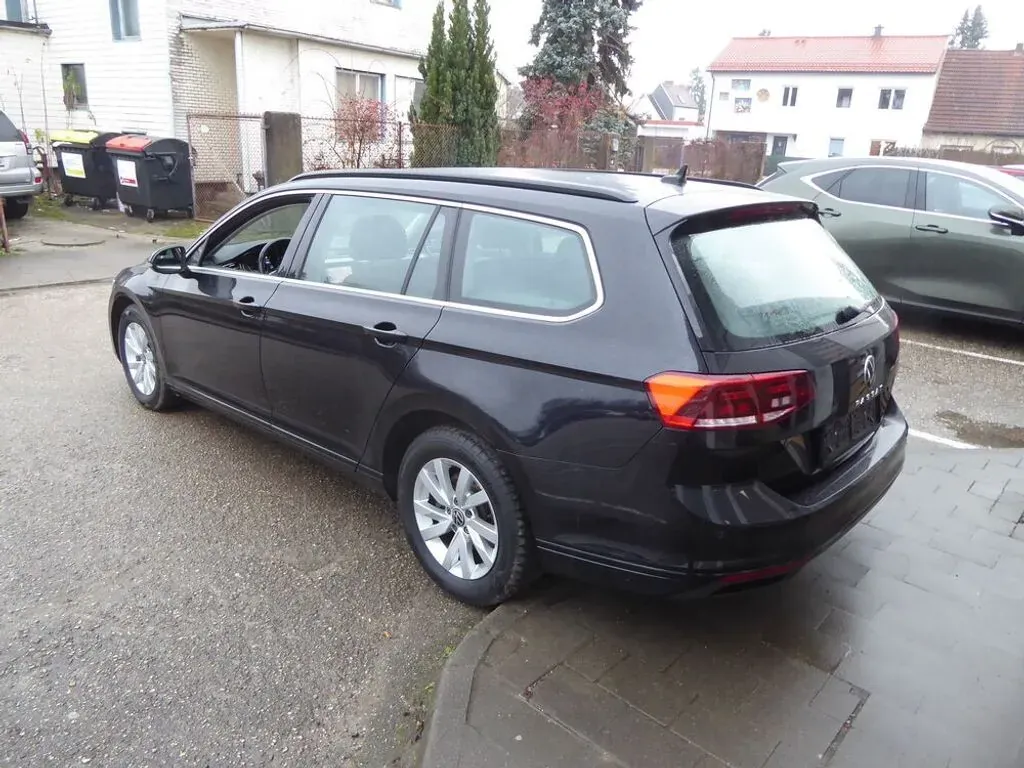 Volkswagen Passat 2021 photo 3