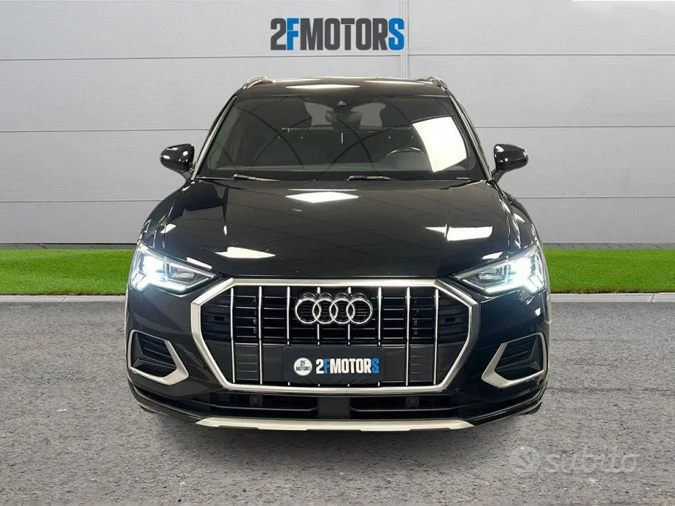 Audi Q3 2019 photo 2