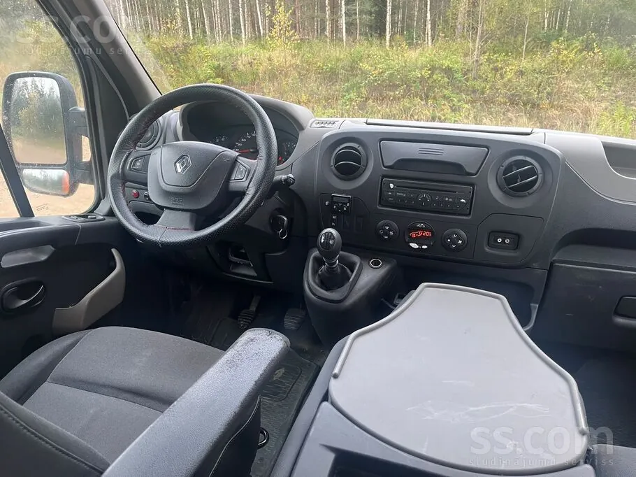 Renault Master 2010 photo 2