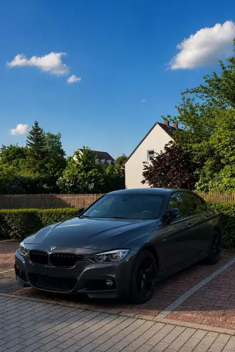 BMW 328I