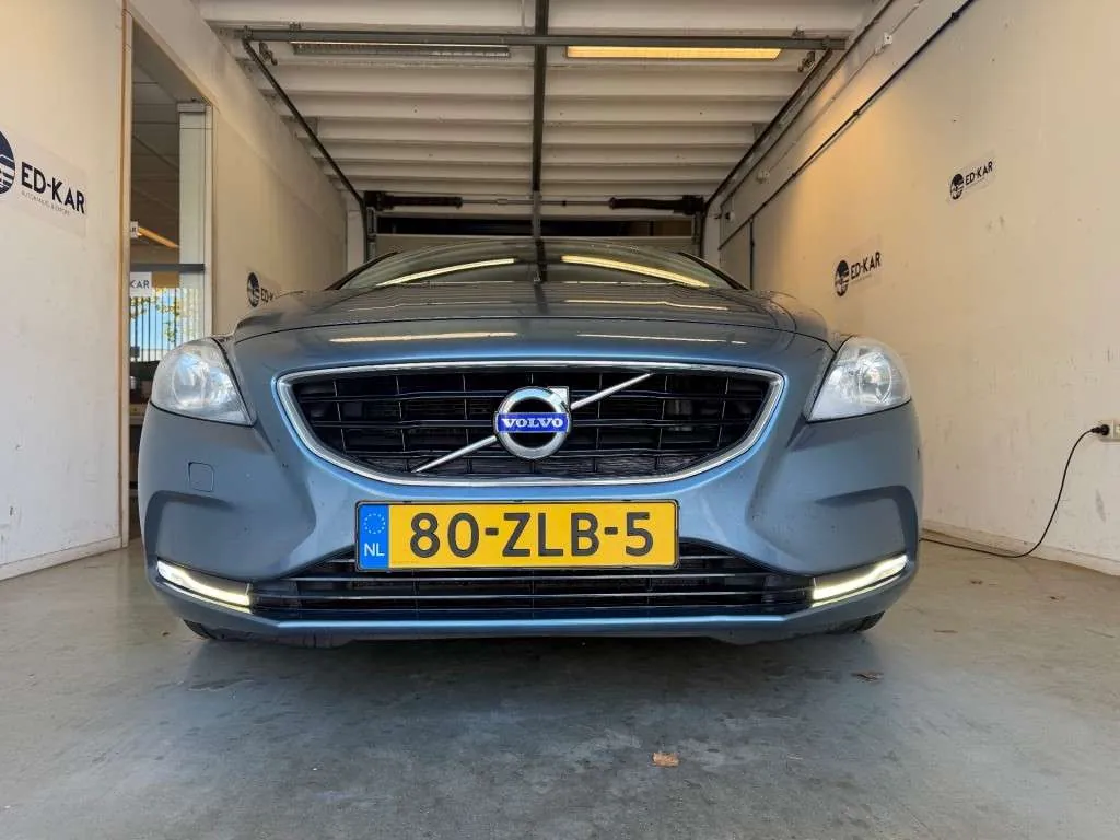 Volvo V40 2012 photo 5