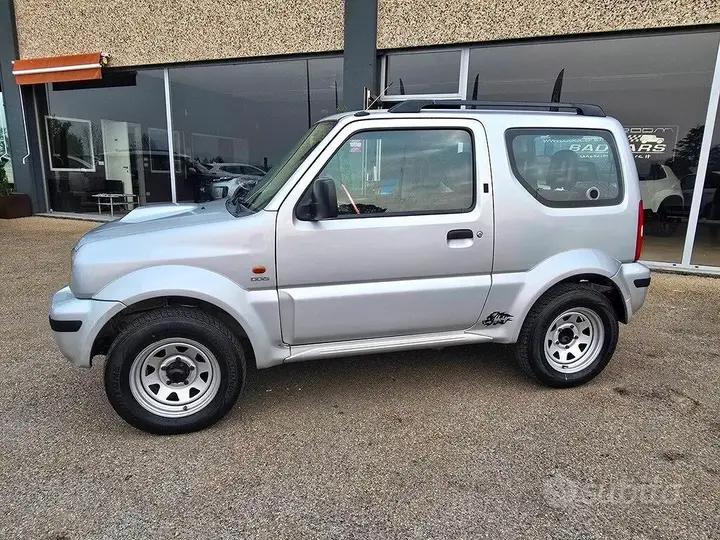 Suzuki Jimny 2004 photo 3