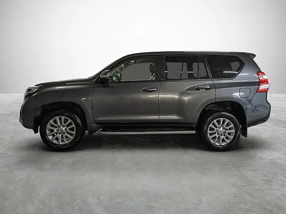 Toyota Land Cruiser 2016 photo 2