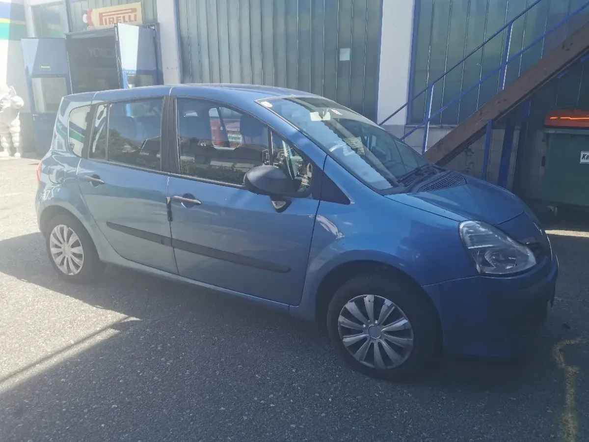 Renault Modus 2009 photo 3