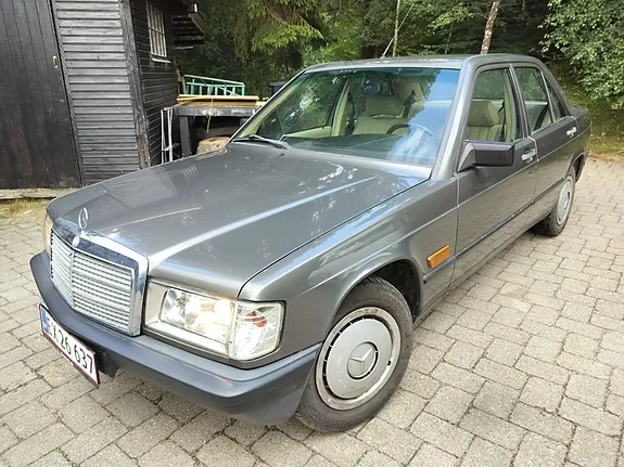 Mercedes-Benz 190 E