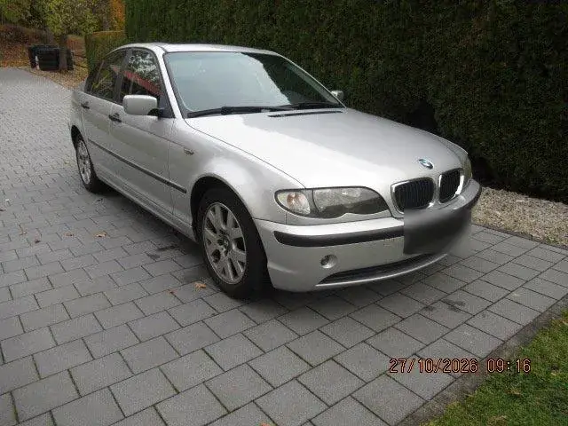 BMW 318I